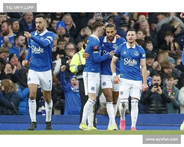 意大利足球甲级联赛都灵萨纳布里亚抢点推射得分